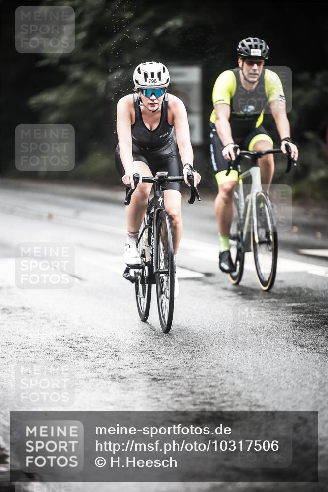 13.09.2026 - Stadtparktriathlon H.Heesch http://msf.ph/oto/10317506 13.09.2026 11:53:15 Radfahren 720, 798, 839, 844, 866 meine-sportfotos.de