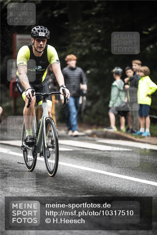 13.09.2026 - Stadtparktriathlon H.Heesch http://msf.ph/oto/10317510 13.09.2026 11:53:15 Radfahren 720, 798, 839, 844, 866 meine-sportfotos.de