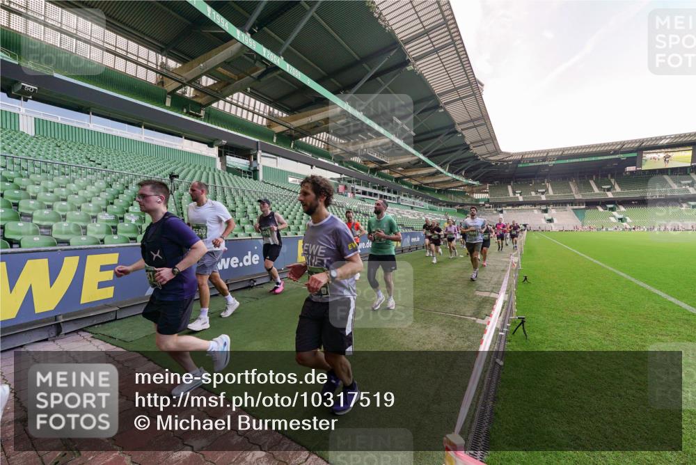13.09.2026 - 21. swb-Marathon Bremen Michael Burmester http://msf.ph/oto/10317519 13.09.2026 13:15:02 Laufen im Stadion 143, 263, 266, 300, 414, 460, 631, 768, 956, 1008, 1047, 1392, 1408, 1573, 1818, 1819, 1874, 2024, 2035, 2233, 2235, 2314, 2359, 2385, 2386, 2387, 2412, 2457, 2466, 2484, 2494, 2521, 2540, 2564, 2667, 2690, 2691, 2693, 2737, 2760, 2783, 2829, 2838, 2859, 2861, 2865, 2874, 2887, 2958, 2978, 3075, 3111, 3157, 3165, 3185, 3209, 3265, 3304, 3355, 3378, 3382, 3405, 3428, 3486, 3653, 3661, 3670, 3680, 3829, 4034, 4080, 4306, 703 meine-sportfotos.de
