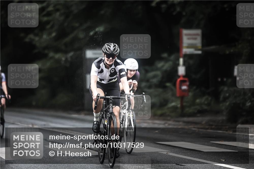 13.09.2026 - Stadtparktriathlon H.Heesch http://msf.ph/oto/10317529 13.09.2026 13:01:16 Radfahren 1079, 1119, 1188, 1214, 1216, 1229, 1294, 1325, 1362, 1387, 1388, 1400 meine-sportfotos.de