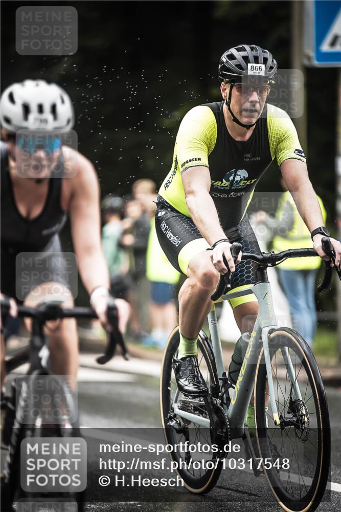 13.09.2026 - Stadtparktriathlon H.Heesch http://msf.ph/oto/10317548 13.09.2026 11:53:16 Radfahren 798, 839, 844, 866 meine-sportfotos.de