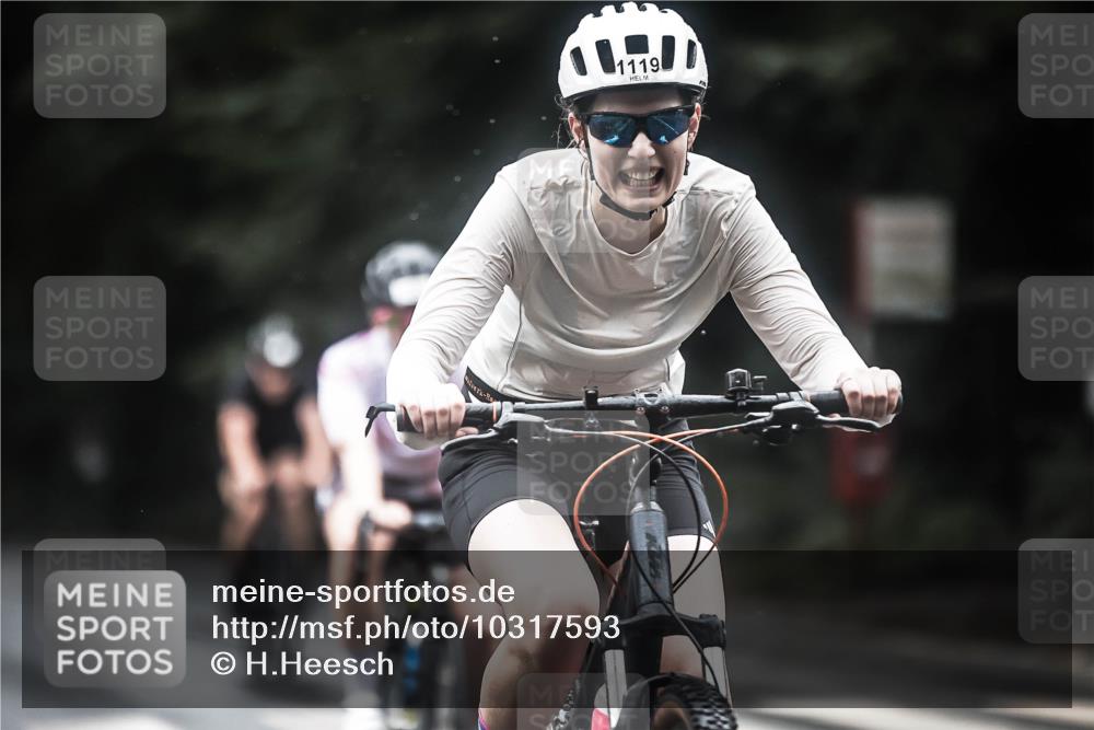 13.09.2026 - Stadtparktriathlon H.Heesch http://msf.ph/oto/10317593 13.09.2026 13:01:20 Radfahren 1079, 1119, 1188, 1214, 1229, 1294, 1362, 1387 meine-sportfotos.de