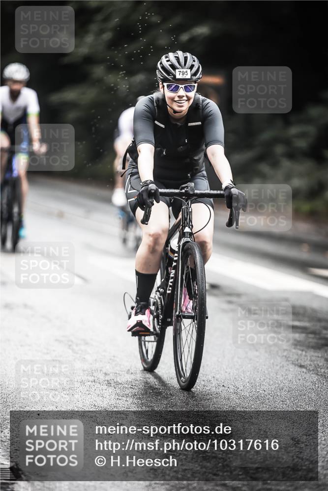 13.09.2026 - Stadtparktriathlon H.Heesch http://msf.ph/oto/10317616 13.09.2026 11:53:30 Radfahren 769, 795, 819, 834, 849, 915, 917 meine-sportfotos.de