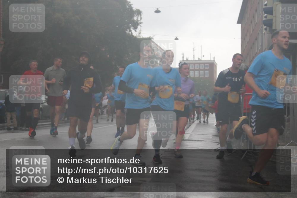 13.09.2026 - Kiel Lauf Markus Tischler http://msf.ph/oto/10317625 13.09.2026 10:48:21 Fleethörn 3889, 9092, 14, 10237 meine-sportfotos.de