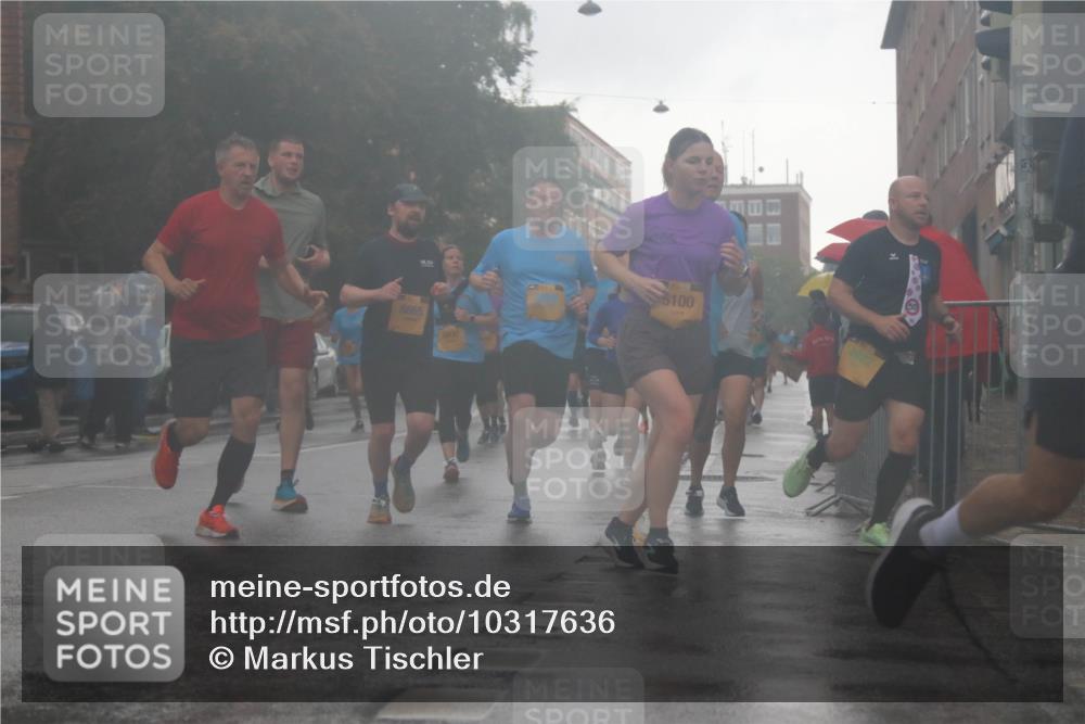13.09.2026 - Kiel Lauf Markus Tischler http://msf.ph/oto/10317636 13.09.2026 10:48:23 Fleethörn 8865, 5100 meine-sportfotos.de