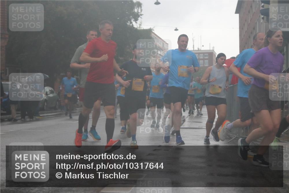 13.09.2026 - Kiel Lauf Markus Tischler http://msf.ph/oto/10317644 13.09.2026 10:48:23 Fleethörn 8865, 1779 meine-sportfotos.de