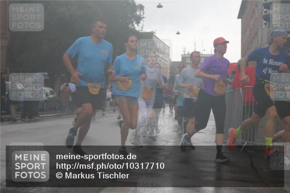 13.09.2026 - Kiel Lauf Markus Tischler http://msf.ph/oto/10317710 13.09.2026 10:48:28 Fleethörn 8105, 1524, 8779, 9231 meine-sportfotos.de