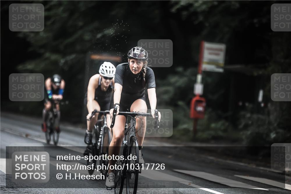 13.09.2026 - Stadtparktriathlon H.Heesch http://msf.ph/oto/10317726 13.09.2026 13:01:32 Radfahren 1224, 1254, 1293, 1308, 1326, 1382, 1384, 1404 meine-sportfotos.de