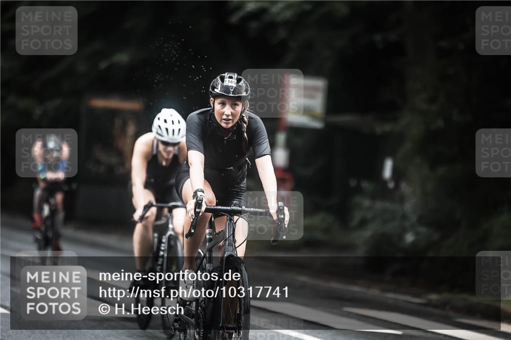 13.09.2026 - Stadtparktriathlon H.Heesch http://msf.ph/oto/10317741 13.09.2026 13:01:32 Radfahren 1224, 1254, 1293, 1308, 1326, 1382, 1384, 1404 meine-sportfotos.de