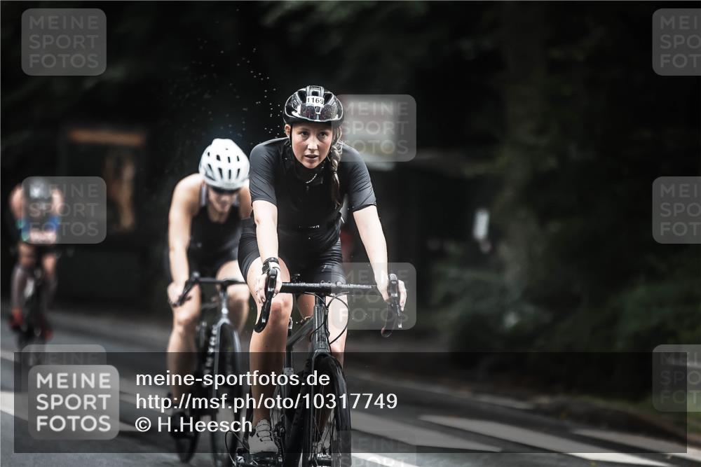13.09.2026 - Stadtparktriathlon H.Heesch http://msf.ph/oto/10317749 13.09.2026 13:01:32 Radfahren 1224, 1254, 1293, 1308, 1326, 1382, 1384, 1404 meine-sportfotos.de