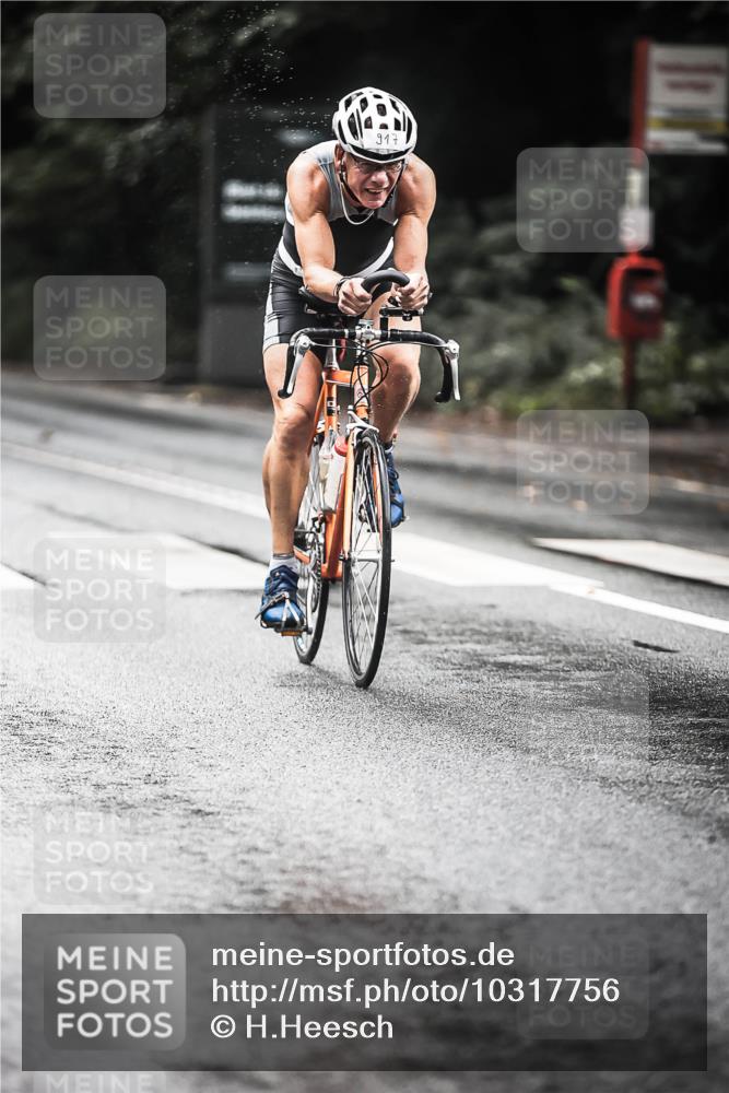 13.09.2026 - Stadtparktriathlon H.Heesch http://msf.ph/oto/10317756 13.09.2026 11:53:36 Radfahren 795, 819, 834, 849, 917 meine-sportfotos.de