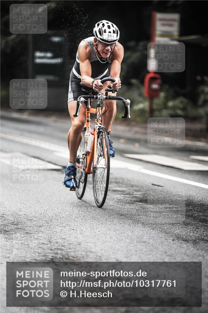 13.09.2026 - Stadtparktriathlon H.Heesch http://msf.ph/oto/10317761 13.09.2026 11:53:37 Radfahren 819, 834, 849, 907, 917 meine-sportfotos.de