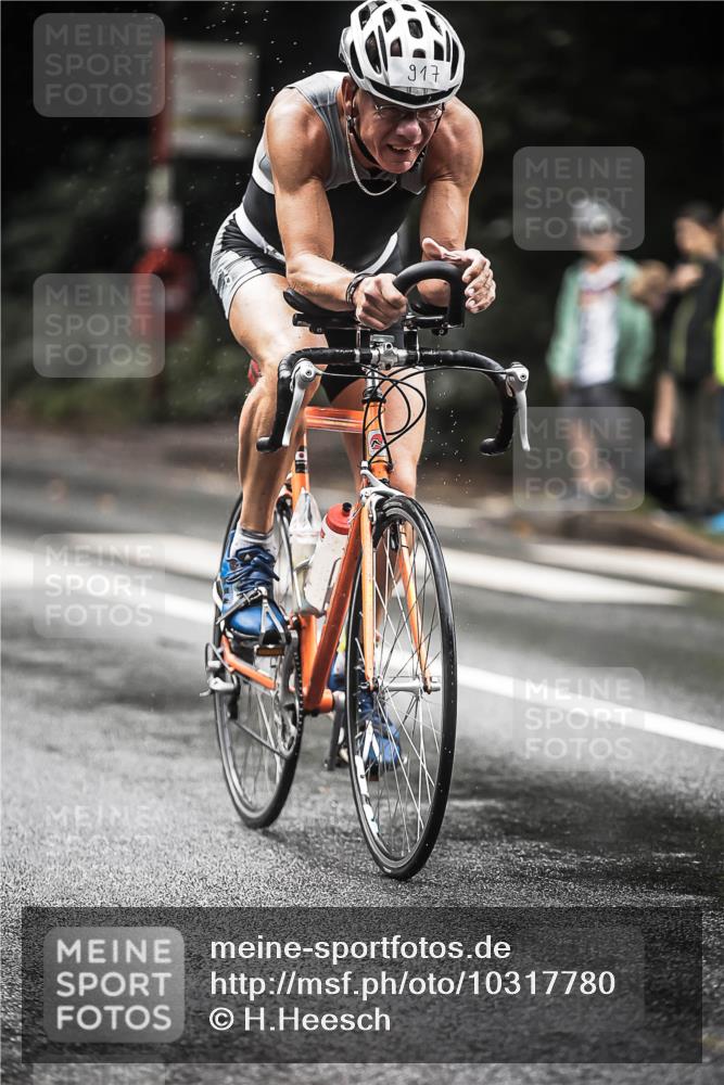 13.09.2026 - Stadtparktriathlon H.Heesch http://msf.ph/oto/10317780 13.09.2026 11:53:37 Radfahren 819, 834, 849, 907, 917 meine-sportfotos.de