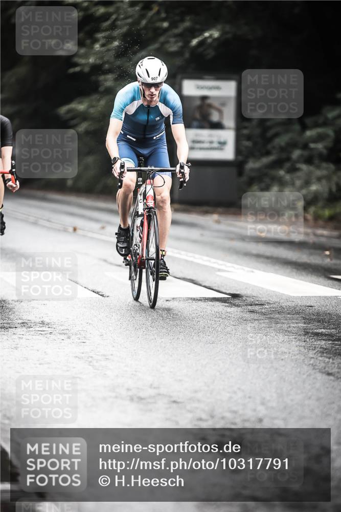 13.09.2026 - Stadtparktriathlon H.Heesch http://msf.ph/oto/10317791 13.09.2026 11:53:43 Radfahren 817, 828, 838, 870, 874, 880, 907 meine-sportfotos.de