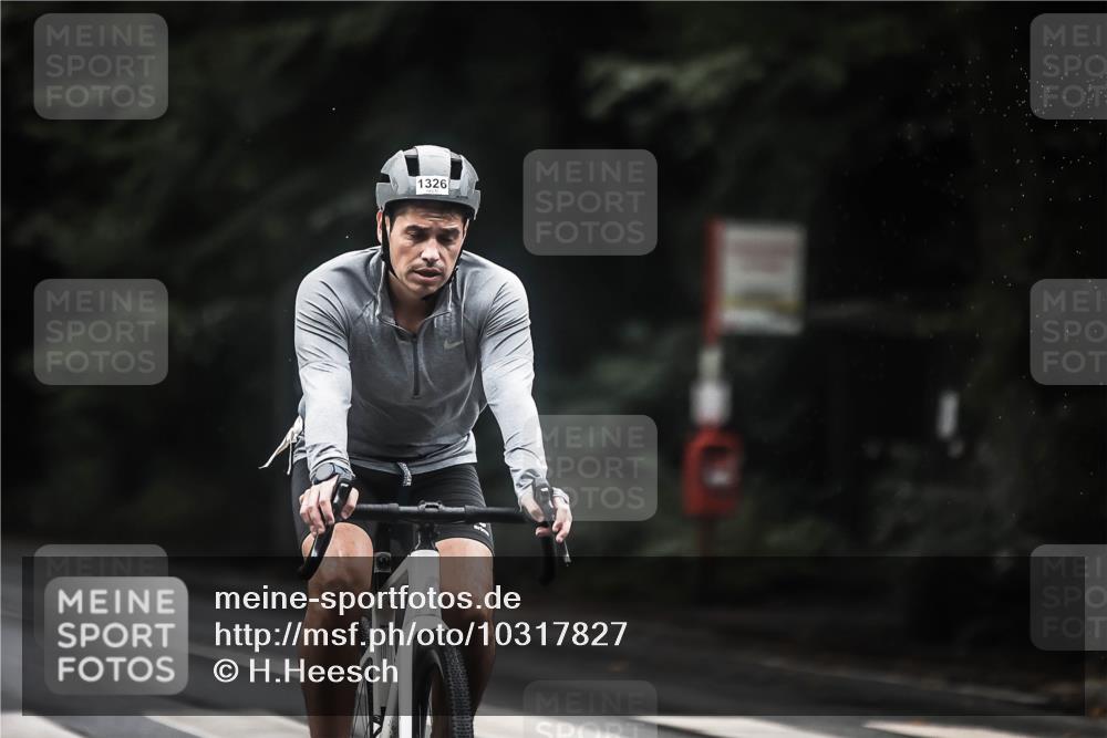 13.09.2026 - Stadtparktriathlon H.Heesch http://msf.ph/oto/10317827 13.09.2026 13:01:38 Radfahren 1224, 1254, 1293, 1308, 1326, 1382 meine-sportfotos.de