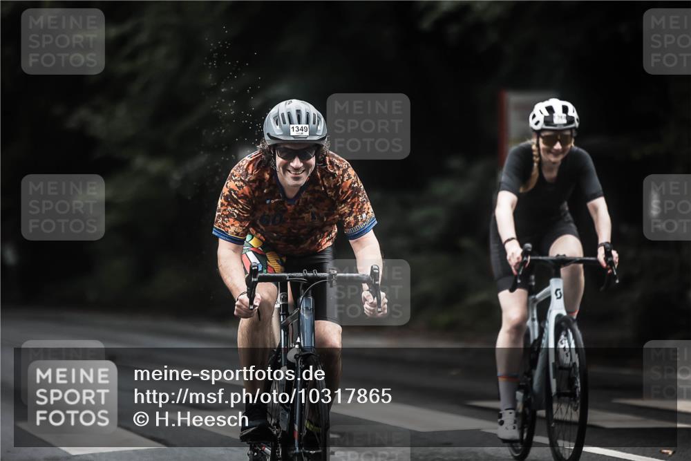 13.09.2026 - Stadtparktriathlon H.Heesch http://msf.ph/oto/10317865 13.09.2026 13:01:49 Radfahren 1280, 1349, 1368, 1376 meine-sportfotos.de