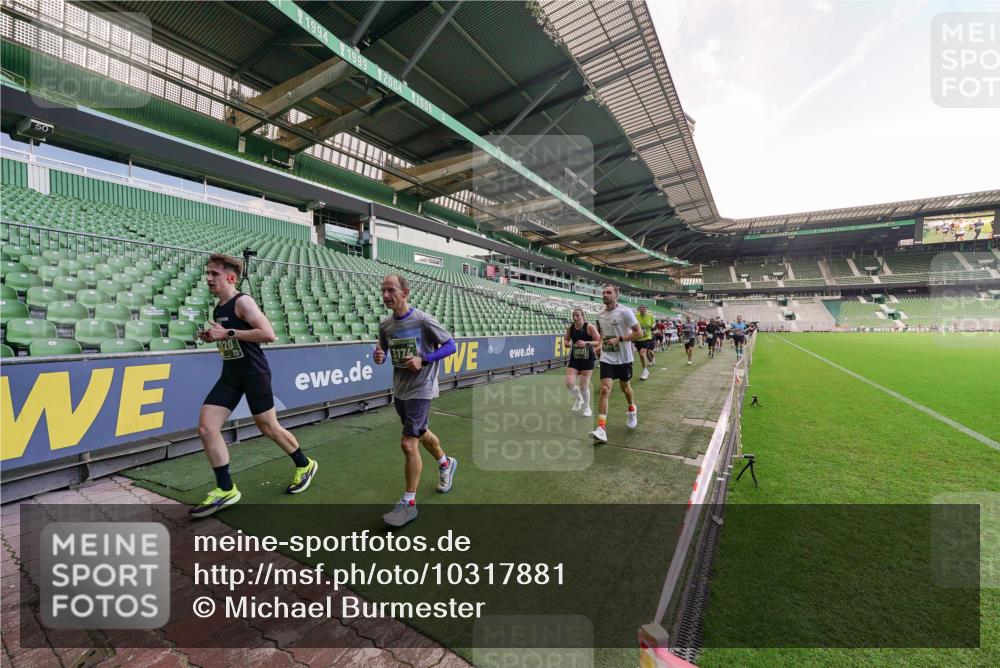 13.09.2026 - 21. swb-Marathon Bremen Michael Burmester http://msf.ph/oto/10317881 13.09.2026 13:15:39 Laufen im Stadion 143, 231, 263, 266, 300, 414, 598, 612, 653, 768, 956, 1008, 1047, 1185, 1312, 1465, 1818, 1819, 1874, 2013, 2218, 2235, 2314, 2351, 2359, 2385, 2386, 2466, 2468, 2484, 2494, 2579, 2664, 2667, 2678, 2690, 2691, 2698, 2737, 2760, 2783, 2799, 2829, 2838, 2846, 2859, 2861, 2865, 2874, 2887, 2958, 2974, 2978, 3001, 3075, 3133, 3157, 3165, 3185, 3237, 3265, 3331, 3355, 3382, 3387, 3428, 3486, 3512, 3670, 3680, 3829, 4034, 4080, 4306, 703 meine-sportfotos.de