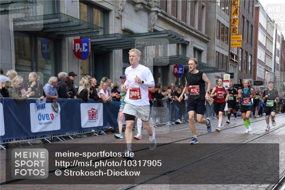 13.09.2026 - 21. swb-Marathon Bremen Strokosch-Dieckow http://msf.ph/oto/10317905 13.09.2026 13:16:56 Ziel 842, 2052, 3148, 3246, 4156, 4805, 6095, 6624, 6734, 6759, 6803, 6953, 7284, 8111, 8418, 8532, 8858, 385, 472, 675, 696, 734, 816, 827, 985, 1970, 2319, 2473, 2474, 2809, 3706, 3716, 3961, 4135, 4137, 4485, 5255, 5772, 6049, 6531, 6535, 6704, 6819, 7297, 7387, 7875 meine-sportfotos.de