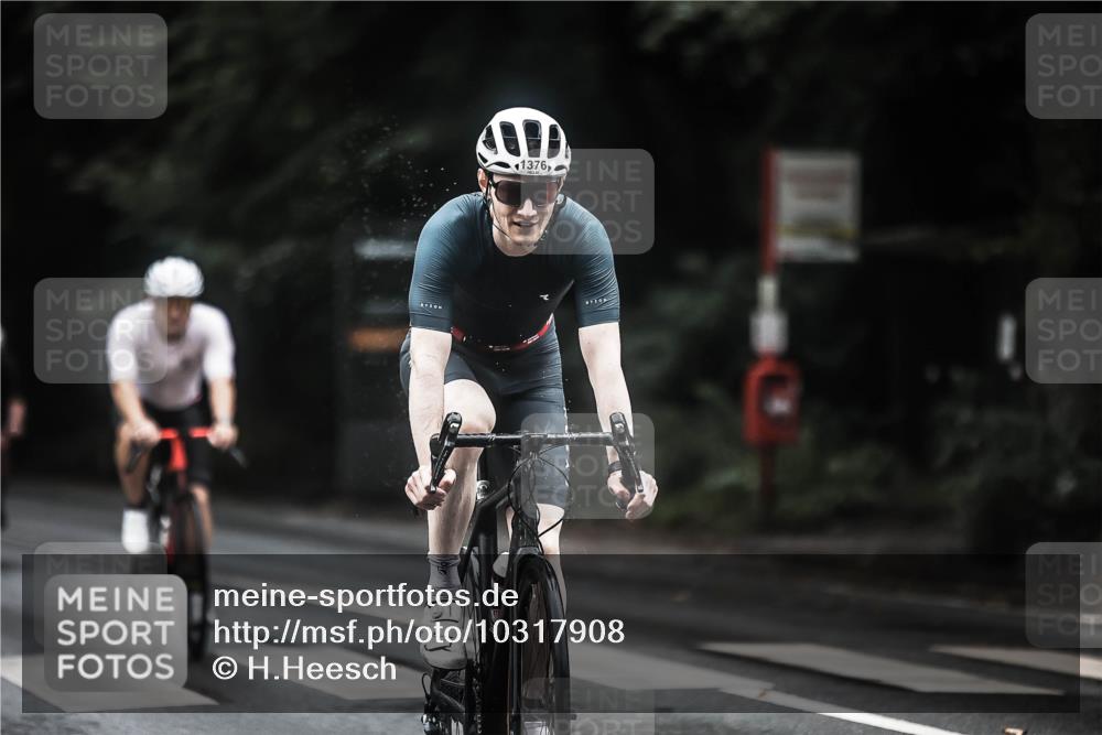 13.09.2026 - Stadtparktriathlon H.Heesch http://msf.ph/oto/10317908 13.09.2026 13:01:55 Radfahren 1189, 1232, 1248, 1280, 1299, 1329, 1355, 1376, 1393 meine-sportfotos.de