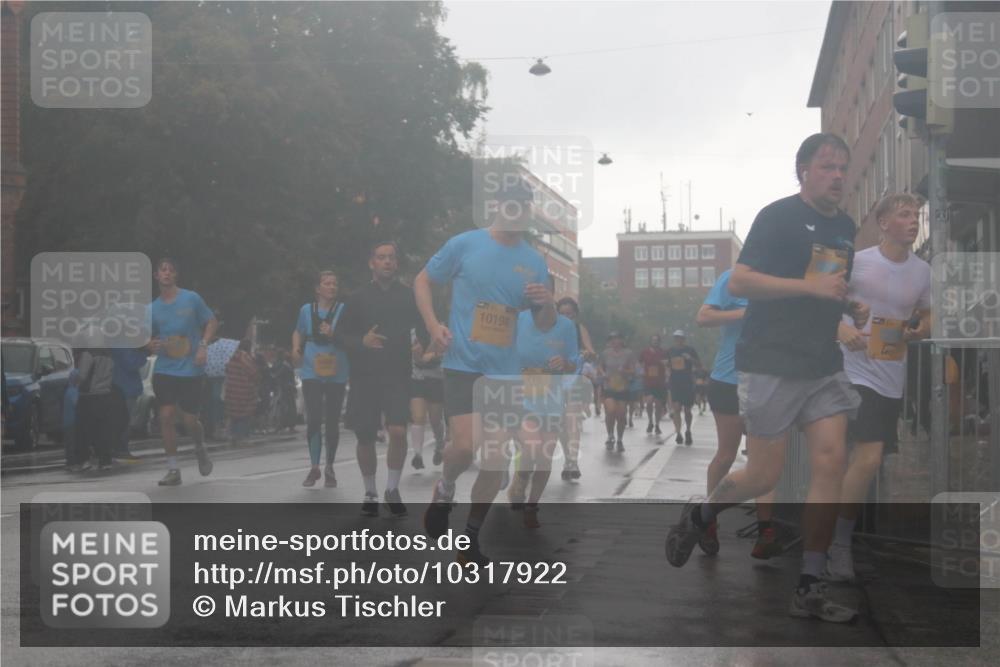 13.09.2026 - Kiel Lauf Markus Tischler http://msf.ph/oto/10317922 13.09.2026 10:48:42 Fleethörn 10198, 715 meine-sportfotos.de