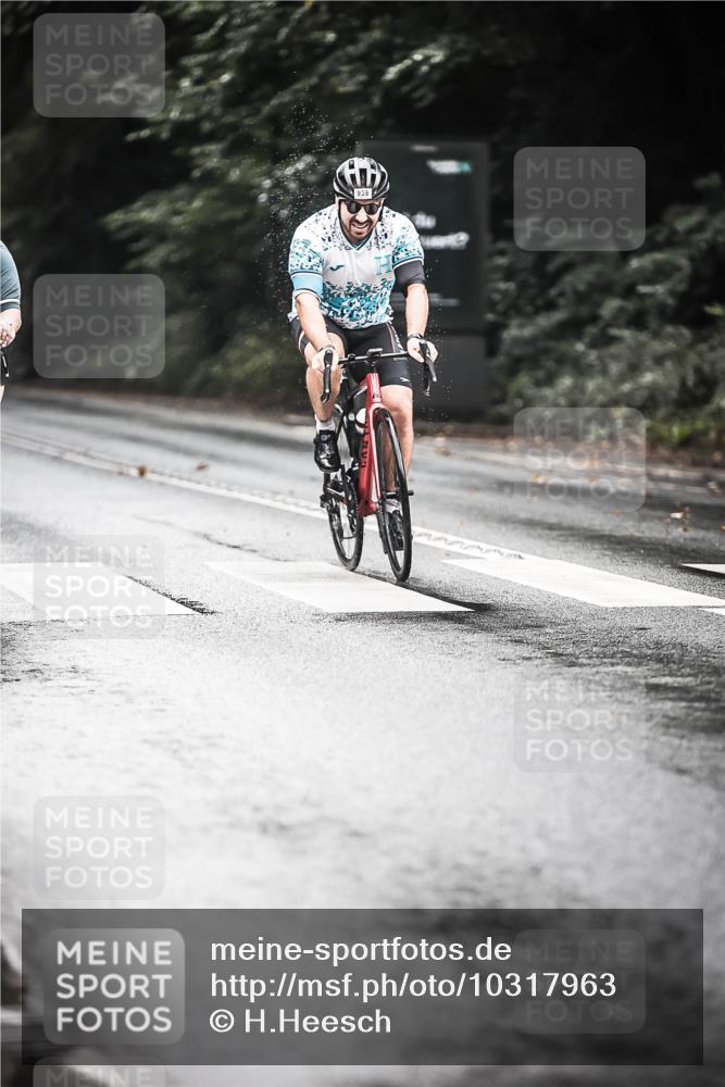 13.09.2026 - Stadtparktriathlon H.Heesch http://msf.ph/oto/10317963 13.09.2026 11:53:50 Radfahren 799, 817, 828, 838, 870, 874, 880, 939 meine-sportfotos.de