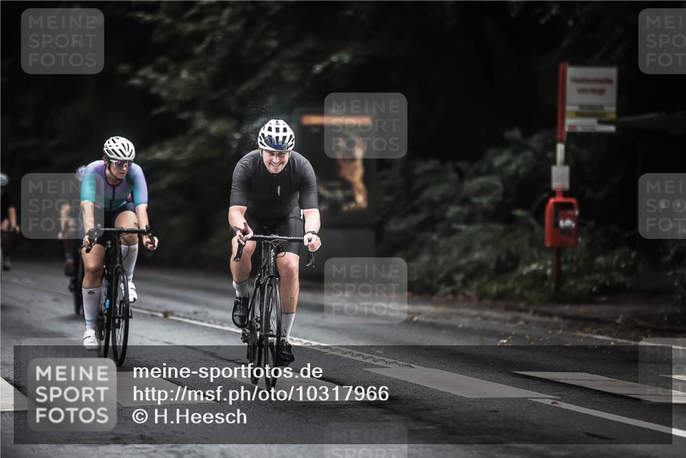 13.09.2026 - Stadtparktriathlon H.Heesch http://msf.ph/oto/10317966 13.09.2026 13:01:57 Radfahren 1189, 1232, 1248, 1255, 1287, 1299, 1329, 1355, 1376, 1393 meine-sportfotos.de