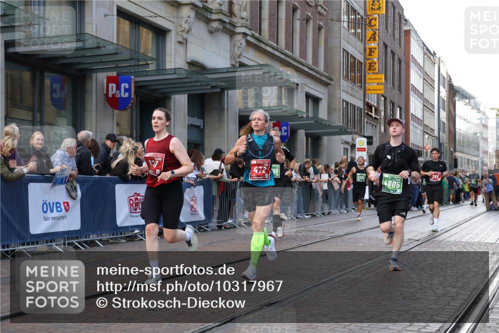 13.09.2026 - 21. swb-Marathon Bremen Strokosch-Dieckow http://msf.ph/oto/10317967 13.09.2026 13:16:58 Ziel 842, 2052, 3148, 3246, 4156, 4805, 6095, 6624, 6734, 6759, 6803, 6953, 7284, 8111, 8418, 8532, 8714, 8858, 385, 472, 675, 696, 734, 827, 985, 1970, 2319, 2473, 2474, 2809, 3246, 3706, 3716, 3961, 4135, 4137, 4485, 5772, 6049, 6531, 6535, 6704, 6819, 7297, 7387, 7875 meine-sportfotos.de