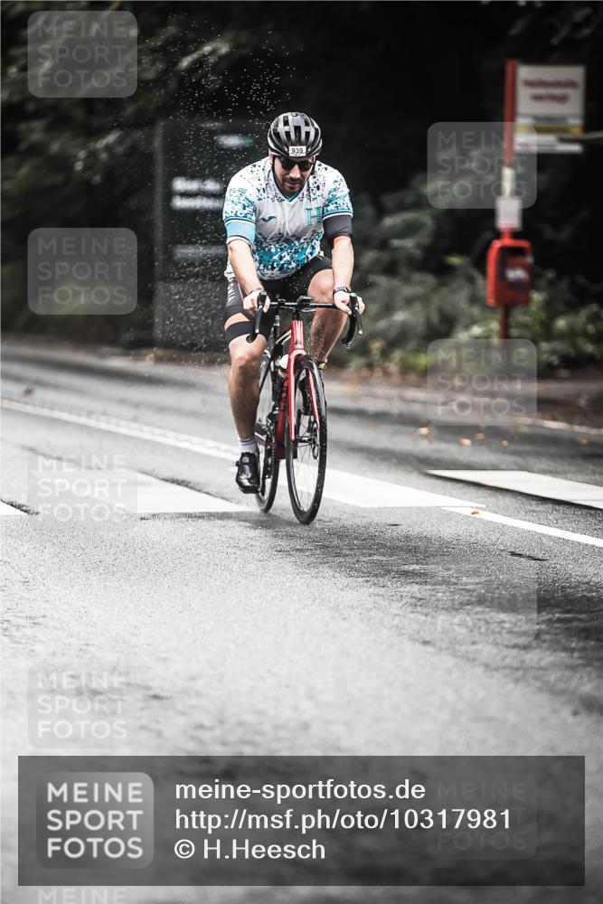 13.09.2026 - Stadtparktriathlon H.Heesch http://msf.ph/oto/10317981 13.09.2026 11:53:50 Radfahren 799, 817, 828, 838, 870, 874, 880, 939 meine-sportfotos.de