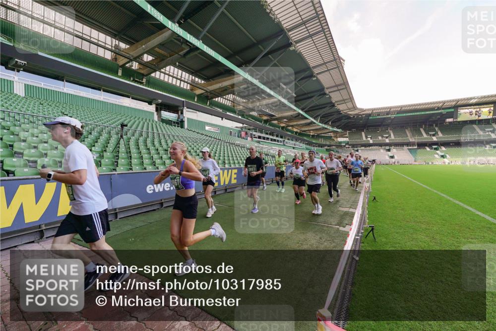 13.09.2026 - 21. swb-Marathon Bremen Michael Burmester http://msf.ph/oto/10317985 13.09.2026 13:15:50 Laufen im Stadion 143, 153, 231, 263, 266, 300, 414, 598, 612, 653, 990, 1008, 1047, 1185, 1312, 1465, 1539, 1818, 1819, 1874, 2013, 2218, 2235, 2314, 2351, 2359, 2363, 2385, 2386, 2466, 2468, 2484, 2494, 2579, 2664, 2667, 2678, 2690, 2691, 2698, 2737, 2760, 2778, 2783, 2799, 2838, 2846, 2859, 2861, 2865, 2874, 2958, 2974, 2978, 3001, 3075, 3133, 3157, 3165, 3185, 3237, 3265, 3331, 3355, 3382, 3387, 3486, 3501, 3512, 3670, 3680, 3829, 4034, 4080, 4306, 703 meine-sportfotos.de