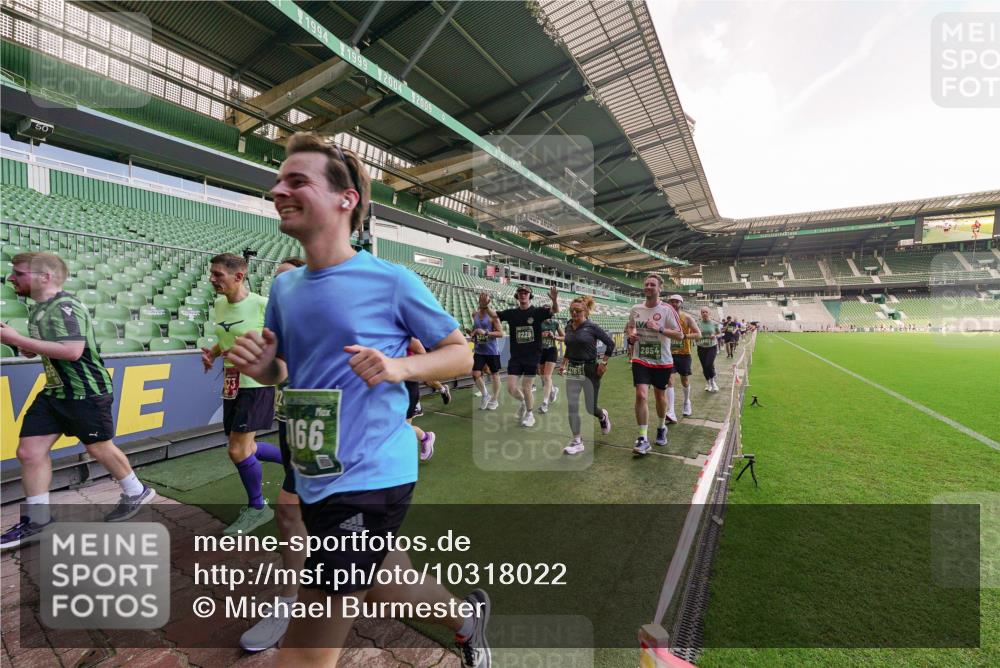13.09.2026 - 21. swb-Marathon Bremen Michael Burmester http://msf.ph/oto/10318022 13.09.2026 13:15:53 Laufen im Stadion 143, 153, 231, 263, 266, 300, 414, 598, 612, 653, 990, 1008, 1047, 1185, 1312, 1465, 1539, 1874, 2013, 2218, 2235, 2259, 2314, 2351, 2359, 2363, 2385, 2386, 2466, 2468, 2484, 2494, 2579, 2664, 2667, 2678, 2690, 2691, 2698, 2737, 2760, 2778, 2783, 2799, 2838, 2846, 2859, 2861, 2865, 2874, 2958, 2974, 2978, 2996, 3001, 3075, 3133, 3157, 3165, 3185, 3237, 3265, 3331, 3355, 3382, 3387, 3486, 3501, 3512, 3670, 3680, 3829, 4034, 4080, 4306, 703 meine-sportfotos.de