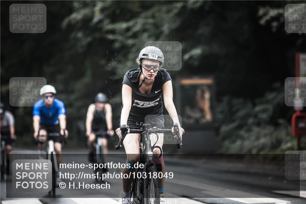13.09.2026 - Stadtparktriathlon H.Heesch http://msf.ph/oto/10318049 13.09.2026 11:53:59 Radfahren 762, 785, 835, 871, 945 meine-sportfotos.de