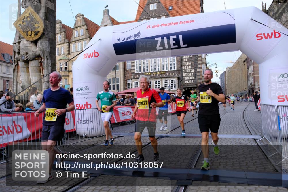 13.09.2026 - 21. swb-Marathon Bremen Tim E. http://msf.ph/oto/10318057 13.09.2026 10:57:44 Ziel 10177, 10226, 10300, 10394, 10517, 10518, 10687, 11106, 11365, 11480, 11498, 11609, 11734, 11965, 11966, 12037, 12111, 12263, 12372, 12400, 12411 meine-sportfotos.de