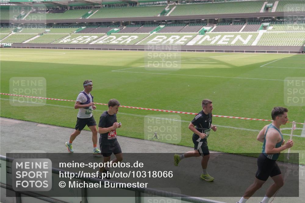13.09.2026 - 21. swb-Marathon Bremen Michael Burmester http://msf.ph/oto/10318066 13.09.2026 12:53:22 Laufen im Stadion 102, 107, 145, 235, 313, 376, 472, 541, 560, 615, 616, 675, 683, 696, 740, 755, 792, 816, 827, 863, 982, 985, 987, 1033, 1056, 1076, 1207, 1232, 1252, 1297, 1419, 1433, 1445, 1468, 1492, 1528, 1542, 1551, 1646, 1664, 1704, 1707, 1814, 1955, 2007, 2008, 2043, 2055, 2203, 2280, 2350, 2362, 2401, 2422, 2454, 2480, 2498, 2499, 2623, 2701, 2767, 2820, 2858, 2882, 2913, 2971, 2997, 3085, 3149, 3236, 3336, 3362, 3413, 3448, 3566, 3830, 3899, 3988, 4283, 4475, 4605 meine-sportfotos.de