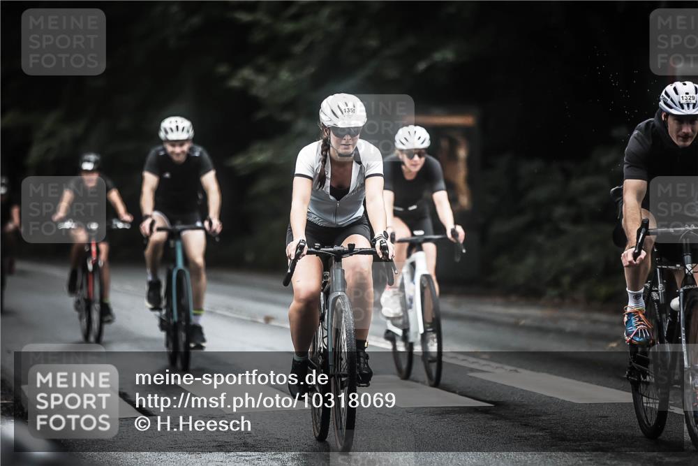 13.09.2026 - Stadtparktriathlon H.Heesch http://msf.ph/oto/10318069 13.09.2026 13:02:00 Radfahren 1189, 1232, 1248, 1255, 1287, 1299, 1329, 1355, 1376, 1393 meine-sportfotos.de