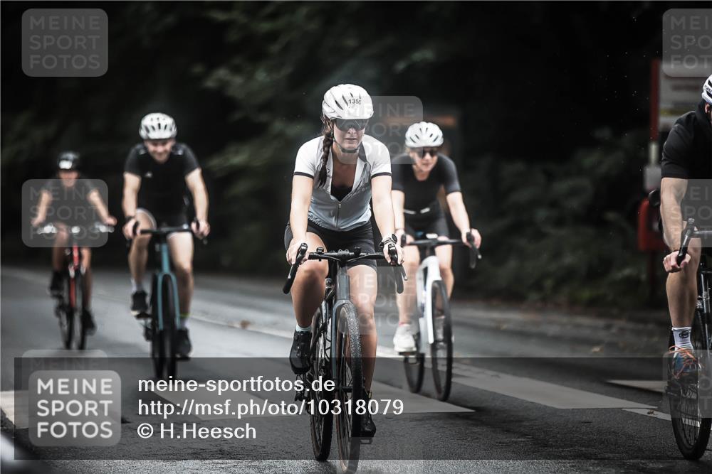 13.09.2026 - Stadtparktriathlon H.Heesch http://msf.ph/oto/10318079 13.09.2026 13:02:00 Radfahren 1189, 1232, 1248, 1255, 1287, 1299, 1329, 1355, 1376, 1393 meine-sportfotos.de