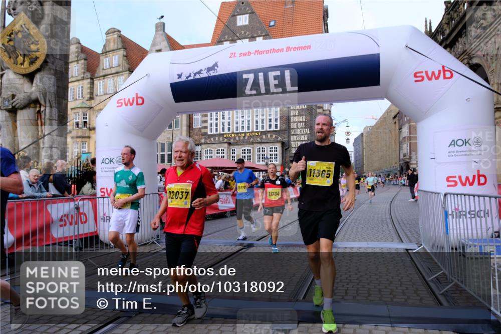 13.09.2026 - 21. swb-Marathon Bremen Tim E. http://msf.ph/oto/10318092 13.09.2026 10:57:44 Ziel 10177, 10226, 10300, 10394, 10517, 10518, 10687, 11106, 11365, 11480, 11498, 11609, 11734, 11965, 11966, 12037, 12111, 12263, 12372, 12400, 12411 meine-sportfotos.de