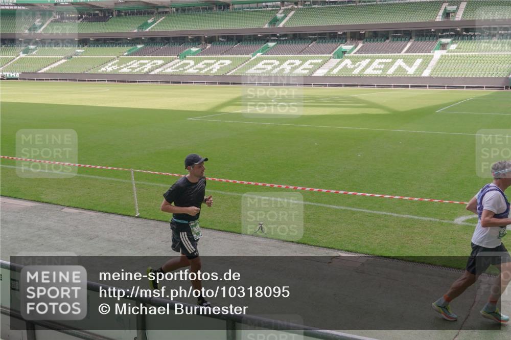 13.09.2026 - 21. swb-Marathon Bremen Michael Burmester http://msf.ph/oto/10318095 13.09.2026 12:53:23 Laufen im Stadion 102, 107, 145, 235, 313, 376, 472, 541, 560, 615, 616, 675, 683, 696, 740, 755, 792, 816, 827, 982, 985, 987, 1033, 1056, 1076, 1207, 1232, 1252, 1297, 1419, 1433, 1445, 1468, 1492, 1528, 1542, 1551, 1646, 1664, 1704, 1707, 1814, 1955, 2007, 2008, 2043, 2055, 2203, 2280, 2350, 2362, 2401, 2422, 2454, 2480, 2498, 2499, 2623, 2701, 2767, 2820, 2824, 2858, 2882, 2913, 2971, 2997, 3085, 3149, 3236, 3336, 3362, 3413, 3448, 3830, 3899, 3988, 4283, 4475, 4605 meine-sportfotos.de