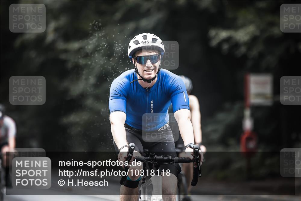 13.09.2026 - Stadtparktriathlon H.Heesch http://msf.ph/oto/10318118 13.09.2026 11:54:01 Radfahren 762, 785, 835, 871, 945 meine-sportfotos.de
