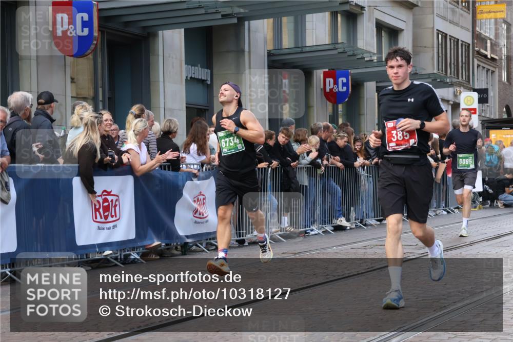 13.09.2026 - 21. swb-Marathon Bremen Strokosch-Dieckow http://msf.ph/oto/10318127 13.09.2026 13:17:01 Ziel 842, 2052, 3148, 4805, 6095, 6624, 6734, 6759, 6803, 7284, 8111, 8253, 8418, 8446, 8532, 8714, 9075, 385, 472, 675, 696, 734, 827, 1970, 2319, 2473, 2474, 2809, 3246, 3706, 3716, 3961, 4135, 4137, 4156, 4485, 5772, 6049, 6531, 6535, 6704, 6819, 6953, 7284, 7297, 7387, 7875, 8858 meine-sportfotos.de
