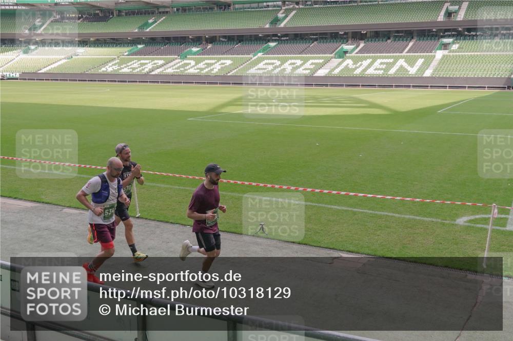 13.09.2026 - 21. swb-Marathon Bremen Michael Burmester http://msf.ph/oto/10318129 13.09.2026 12:53:27 Laufen im Stadion 102, 107, 145, 313, 376, 385, 472, 481, 541, 560, 615, 616, 675, 683, 696, 740, 755, 792, 816, 827, 982, 985, 987, 1033, 1056, 1076, 1207, 1232, 1252, 1297, 1419, 1433, 1445, 1468, 1492, 1528, 1542, 1551, 1631, 1646, 1664, 1704, 1707, 1814, 1955, 2007, 2008, 2043, 2055, 2203, 2280, 2350, 2362, 2401, 2422, 2454, 2480, 2498, 2499, 2623, 2701, 2767, 2820, 2824, 2858, 2882, 2913, 2971, 2997, 3054, 3085, 3149, 3236, 3336, 3362, 3413, 3448, 3830, 3899, 3988, 4283, 4475, 4605 meine-sportfotos.de