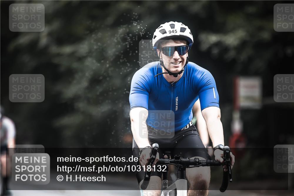 13.09.2026 - Stadtparktriathlon H.Heesch http://msf.ph/oto/10318132 13.09.2026 11:54:01 Radfahren 762, 785, 835, 871, 945 meine-sportfotos.de