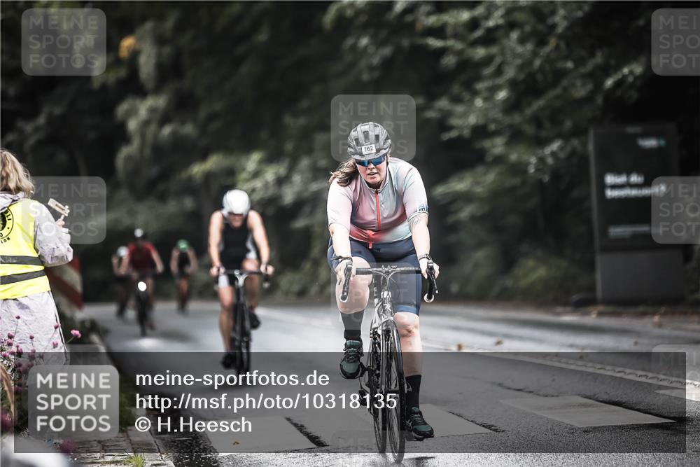 13.09.2026 - Stadtparktriathlon H.Heesch http://msf.ph/oto/10318135 13.09.2026 11:54:02 Radfahren 762, 785, 835, 871, 945 meine-sportfotos.de