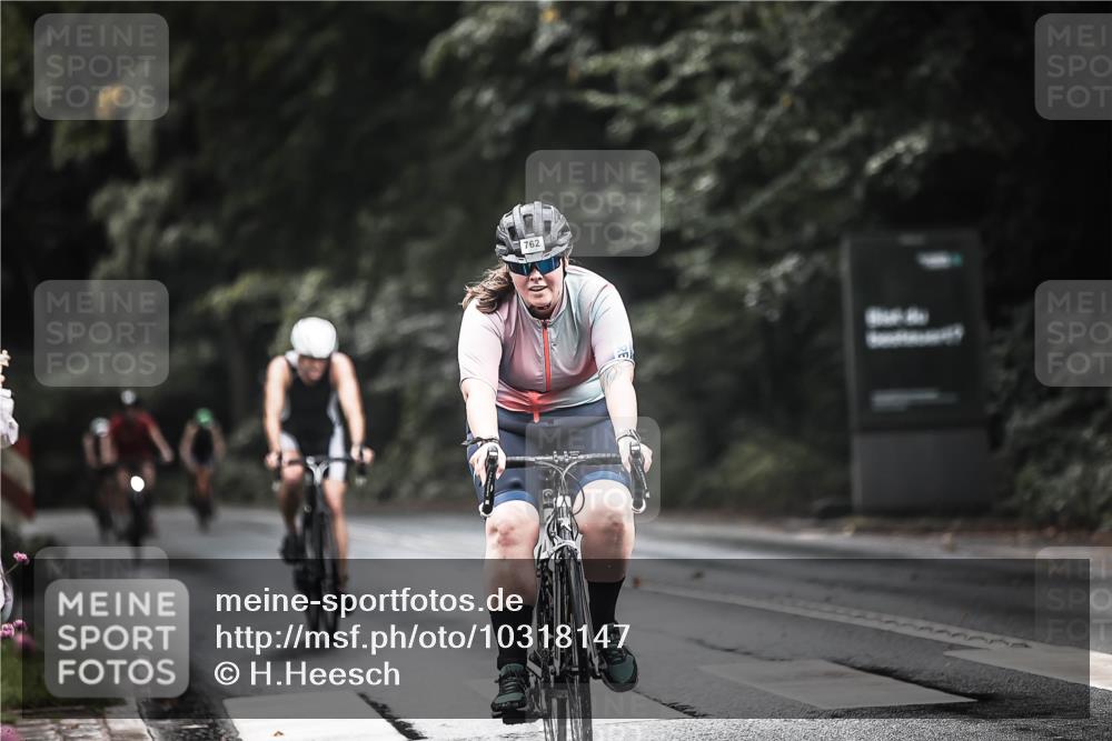 13.09.2026 - Stadtparktriathlon H.Heesch http://msf.ph/oto/10318147 13.09.2026 11:54:02 Radfahren 762, 785, 835, 871, 945 meine-sportfotos.de