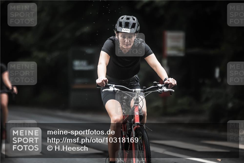 13.09.2026 - Stadtparktriathlon H.Heesch http://msf.ph/oto/10318169 13.09.2026 13:02:03 Radfahren 1217, 1232, 1248, 1255, 1287, 1299, 1329, 1355, 1393, 1411 meine-sportfotos.de