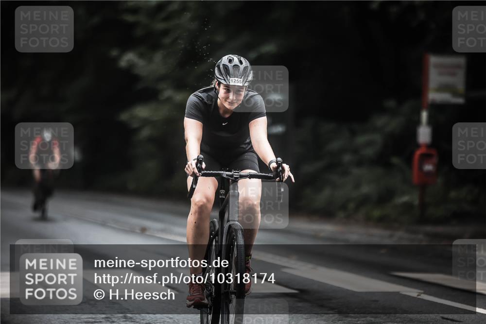 13.09.2026 - Stadtparktriathlon H.Heesch http://msf.ph/oto/10318174 13.09.2026 13:02:04 Radfahren 1217, 1232, 1248, 1255, 1287, 1329, 1355, 1373, 1393, 1411, 1425 meine-sportfotos.de