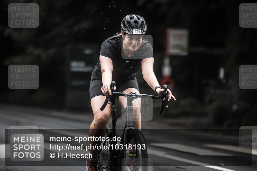 13.09.2026 - Stadtparktriathlon H.Heesch http://msf.ph/oto/10318193 13.09.2026 13:02:04 Radfahren 1217, 1232, 1248, 1255, 1287, 1329, 1355, 1373, 1393, 1411, 1425 meine-sportfotos.de