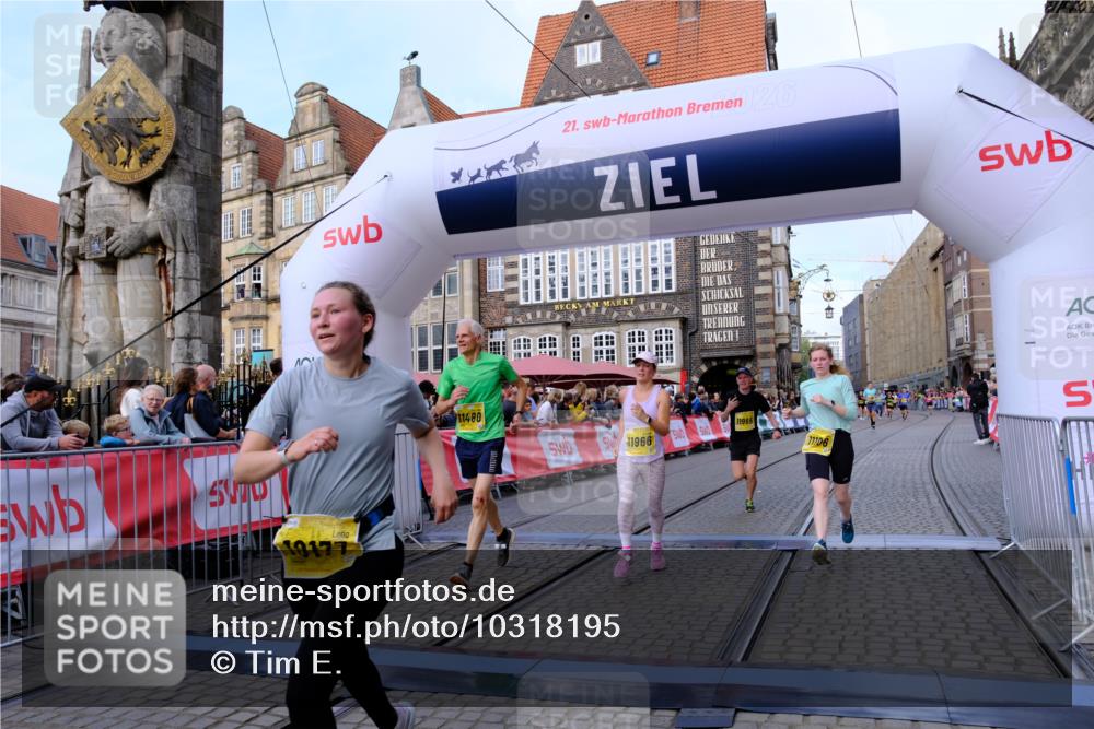 13.09.2026 - 21. swb-Marathon Bremen Tim E. http://msf.ph/oto/10318195 13.09.2026 10:57:48 Ziel 10177, 10226, 10300, 10394, 10517, 10518, 11106, 11245, 11365, 11480, 11498, 11609, 11734, 11965, 11966, 12037, 12111, 12222, 12372, 12400 meine-sportfotos.de