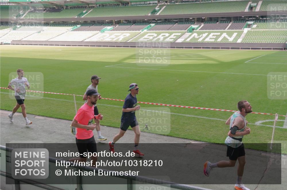 13.09.2026 - 21. swb-Marathon Bremen Michael Burmester http://msf.ph/oto/10318210 13.09.2026 12:53:32 Laufen im Stadion 102, 107, 145, 189, 313, 376, 385, 472, 481, 541, 560, 615, 616, 666, 675, 683, 696, 740, 755, 792, 816, 827, 982, 985, 987, 1033, 1056, 1076, 1207, 1232, 1252, 1297, 1419, 1433, 1445, 1468, 1528, 1542, 1551, 1631, 1646, 1658, 1664, 1704, 1707, 1814, 2007, 2043, 2055, 2203, 2280, 2350, 2362, 2401, 2422, 2454, 2480, 2498, 2499, 2623, 2701, 2767, 2820, 2824, 2858, 2882, 2913, 2962, 2971, 2997, 3054, 3085, 3149, 3236, 3336, 3362, 3413, 3448, 3830, 3988, 4283, 4475, 4605 meine-sportfotos.de