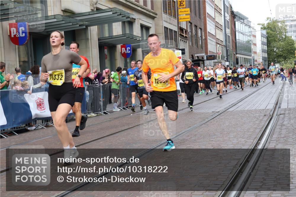 13.09.2026 - 21. swb-Marathon Bremen Strokosch-Dieckow http://msf.ph/oto/10318222 13.09.2026 10:57:55 Ziel 10249, 10494, 10530, 10543, 10604, 10673, 10750, 10798, 10826, 10828, 10903, 10914, 10931, 10932, 11120, 11131, 11152, 11202, 11295, 11388, 11403, 11420, 11455, 11686, 11750, 11752, 11884, 11906, 11952, 11953, 12017, 12092, 12386, 12387, 12441, 12482, 12518, 10078, 10460, 10559, 10565, 10707, 10728, 11136, 11153, 11245, 11332, 11532, 11568, 11824, 11856, 11863, 12222, 12228, 12231, 12264, 12427, 12551 meine-sportfotos.de