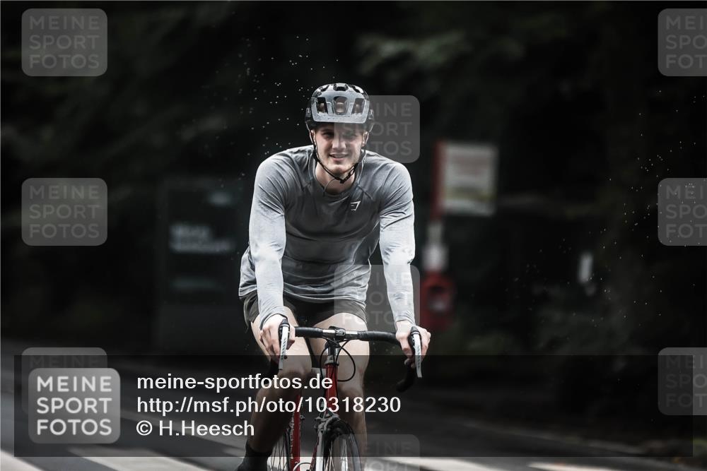 13.09.2026 - Stadtparktriathlon H.Heesch http://msf.ph/oto/10318230 13.09.2026 13:02:08 Radfahren 1217, 1255, 1273, 1287, 1373, 1411, 1425 meine-sportfotos.de